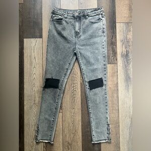 POL Black and Gray Distressed Skinny Jeans Size S (ankle metal detail)